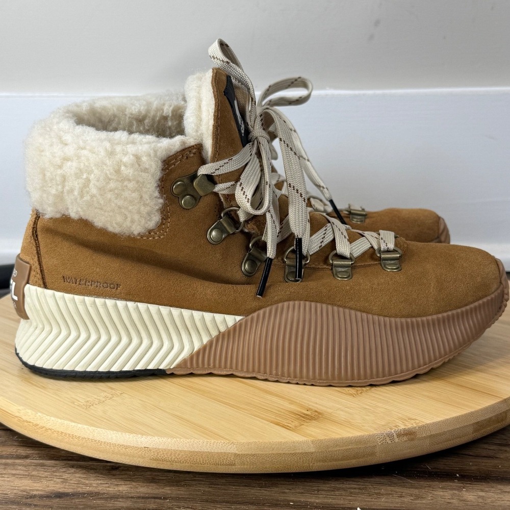 Sorel Out N About III Conquest Boot Women 6.5 Brown Waterproof Suede Winter Snow